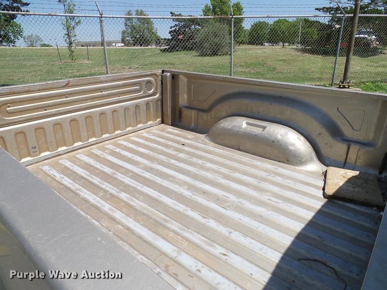 image for item DD8184 2004 Dodge Ram 1500 Quad Cab pickup truck