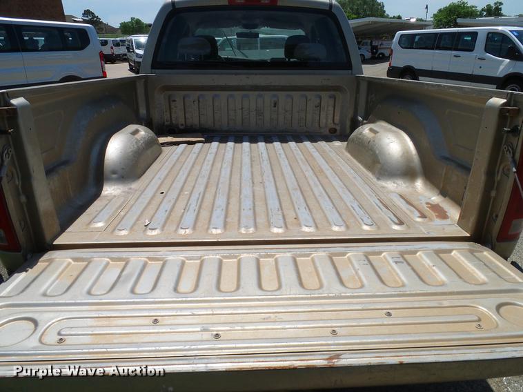 image for item DD8184 2004 Dodge Ram 1500 Quad Cab pickup truck