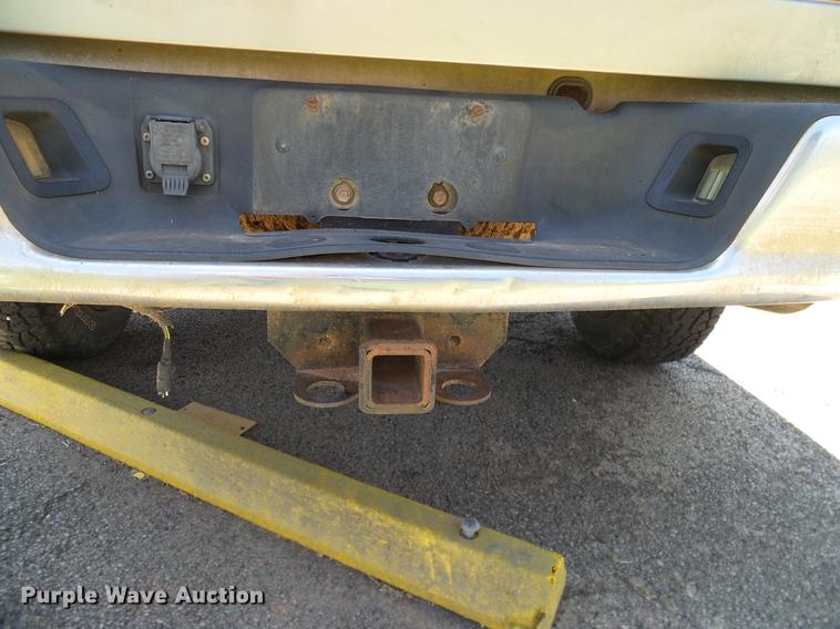 image for item DD8184 2004 Dodge Ram 1500 Quad Cab pickup truck