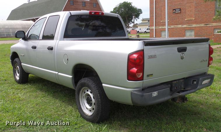 image for item DD8214 2008 Dodge Ram 1500 Quad Cab pickup truck