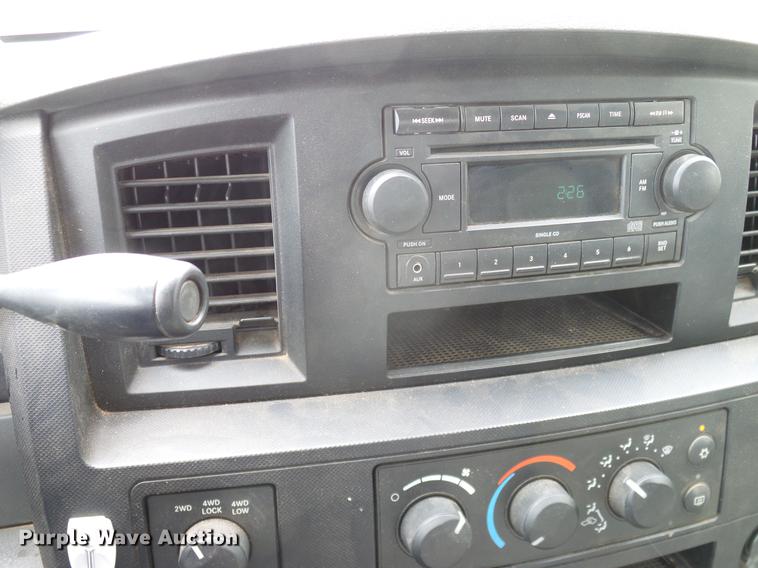 image for item DD8214 2008 Dodge Ram 1500 Quad Cab pickup truck