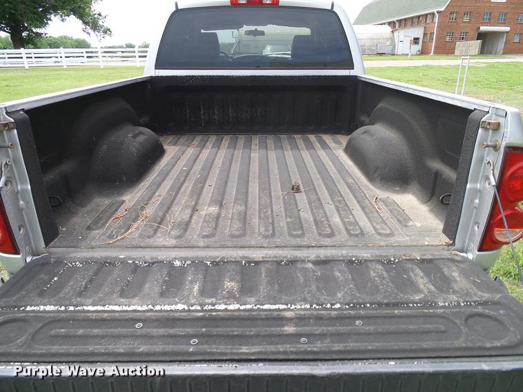 image for item DD8214 2008 Dodge Ram 1500 Quad Cab pickup truck