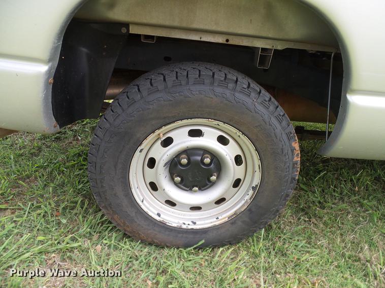 image for item DD8214 2008 Dodge Ram 1500 Quad Cab pickup truck