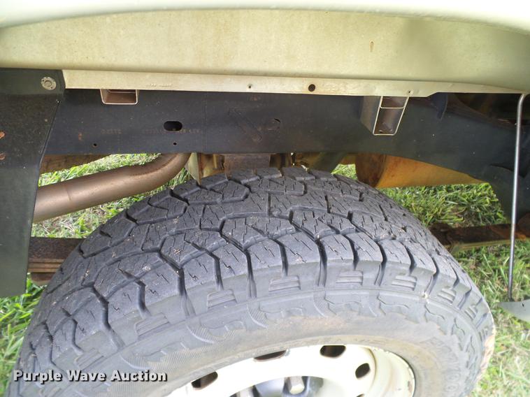 image for item DD8214 2008 Dodge Ram 1500 Quad Cab pickup truck