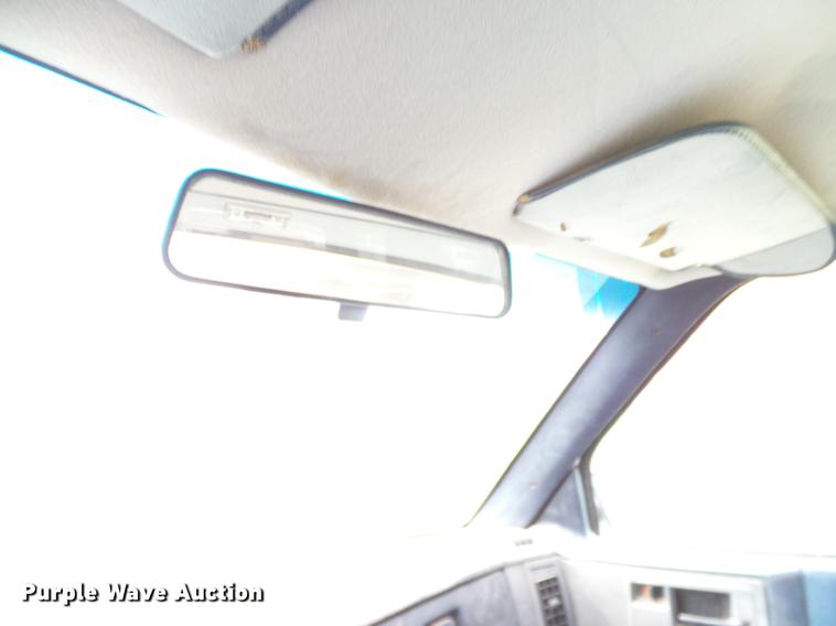 image for item DD8215 1988 Chevrolet S10 pickup truck