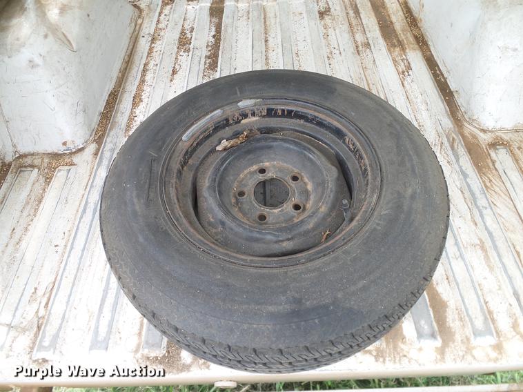 image for item DD8215 1988 Chevrolet S10 pickup truck