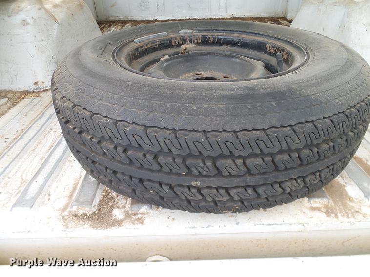 image for item DD8215 1988 Chevrolet S10 pickup truck