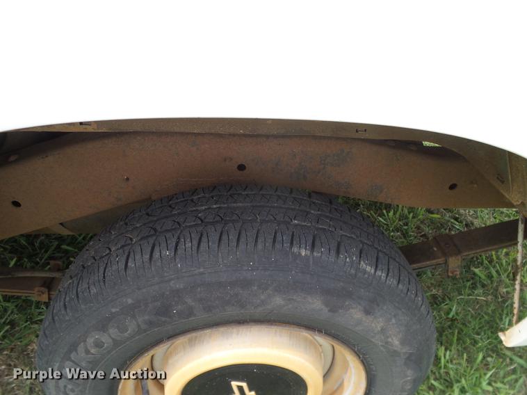 image for item DD8215 1988 Chevrolet S10 pickup truck