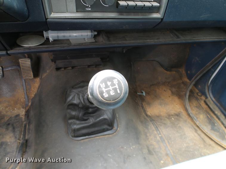 image for item DD8218 1988 Chevrolet S10 pickup truck