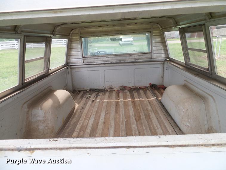 image for item DD8218 1988 Chevrolet S10 pickup truck