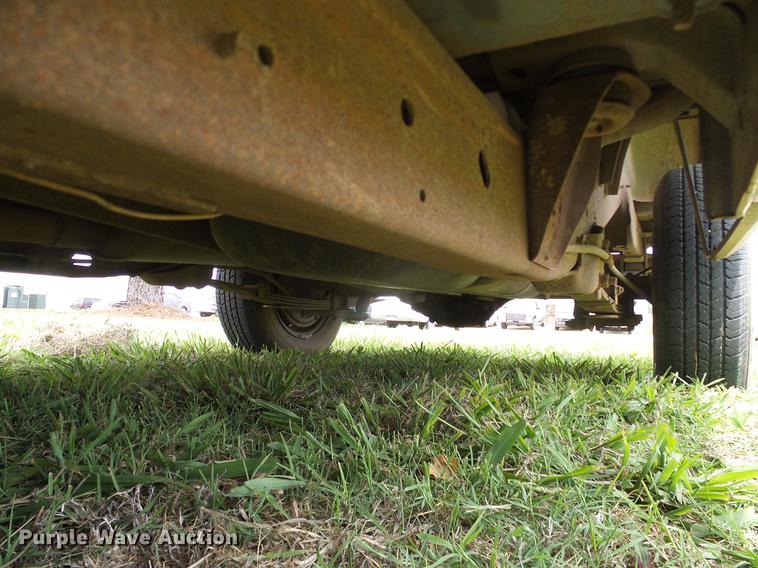 image for item DD8218 1988 Chevrolet S10 pickup truck