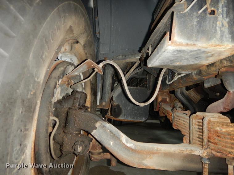 image for item DE1761 1980 Ford F600 jet fuel truck