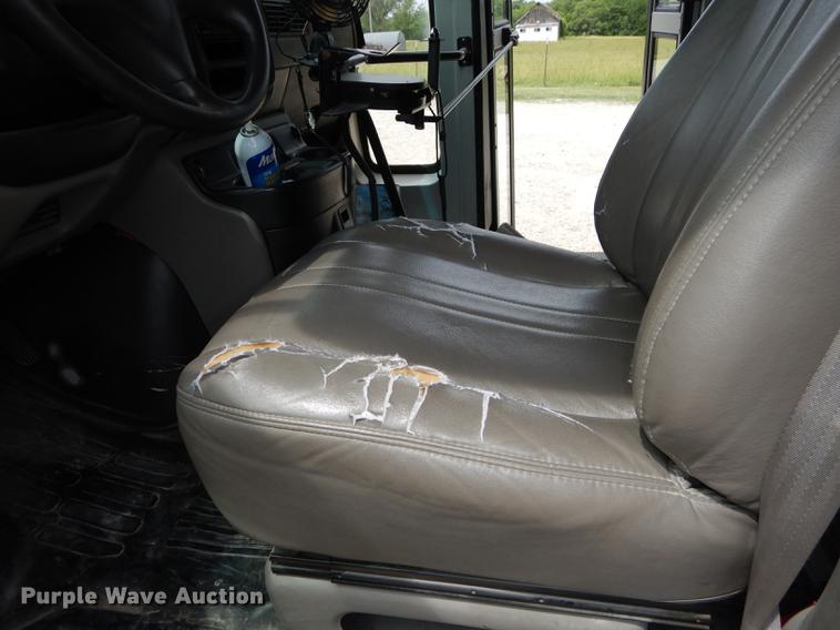 image for item DE1786 2002 GMC Savana G3500 Cargo Thomas school bus