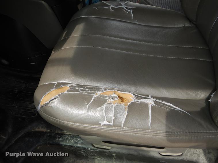 image for item DE1786 2002 GMC Savana G3500 Cargo Thomas school bus