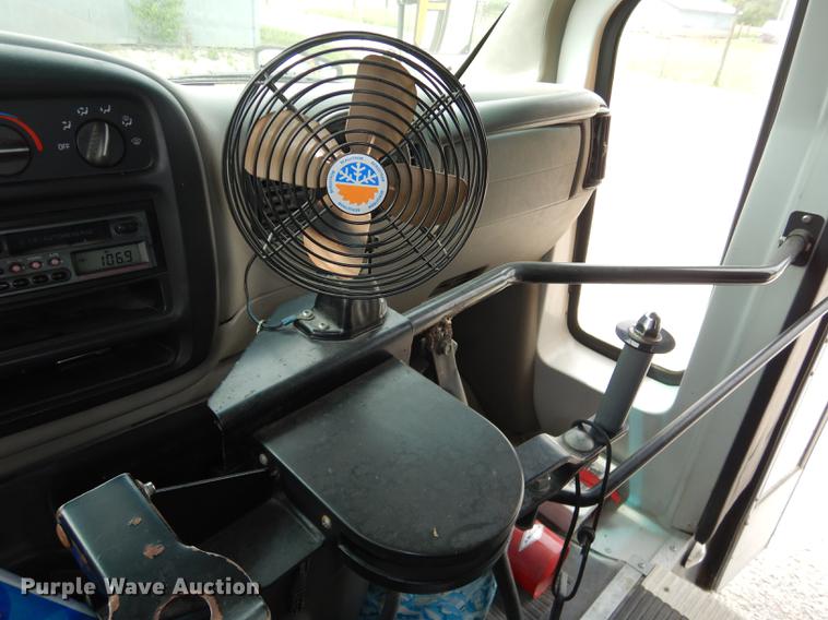 image for item DE1786 2002 GMC Savana G3500 Cargo Thomas school bus