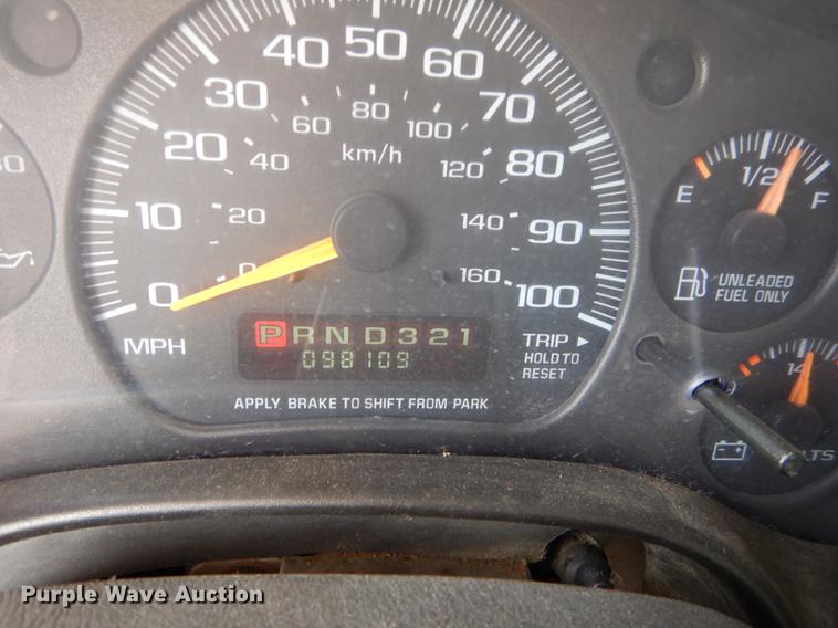 image for item DE1786 2002 GMC Savana G3500 Cargo Thomas school bus