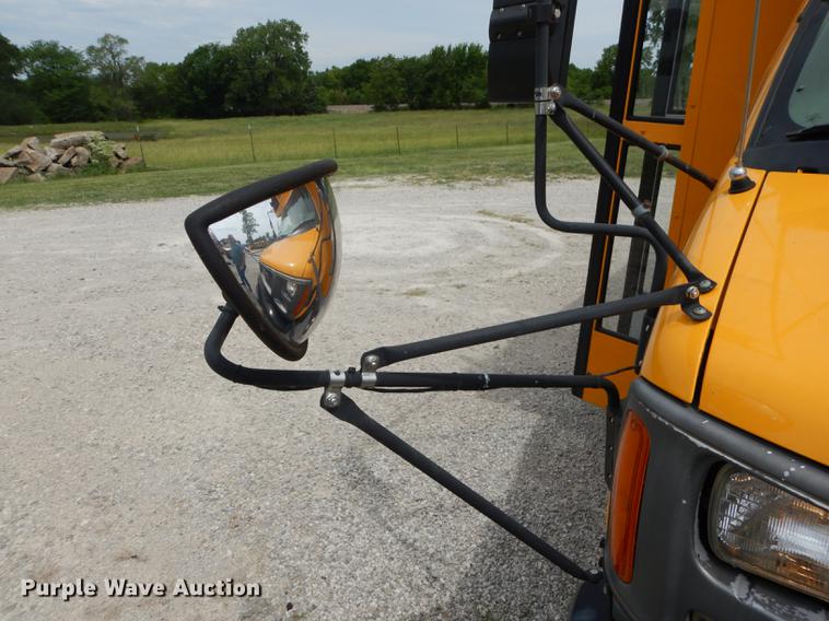 image for item DE1786 2002 GMC Savana G3500 Cargo Thomas school bus