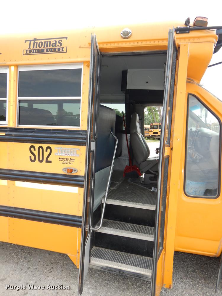 image for item DE1786 2002 GMC Savana G3500 Cargo Thomas school bus