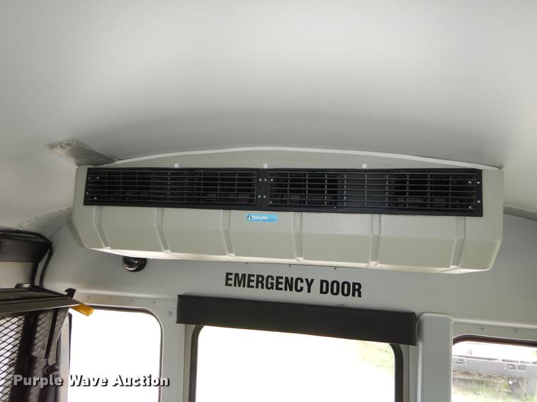 image for item DE1786 2002 GMC Savana G3500 Cargo Thomas school bus