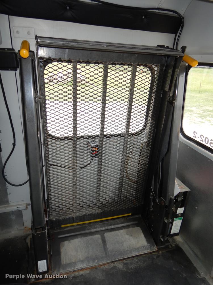 image for item DE1786 2002 GMC Savana G3500 Cargo Thomas school bus