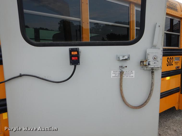 image for item DE1786 2002 GMC Savana G3500 Cargo Thomas school bus