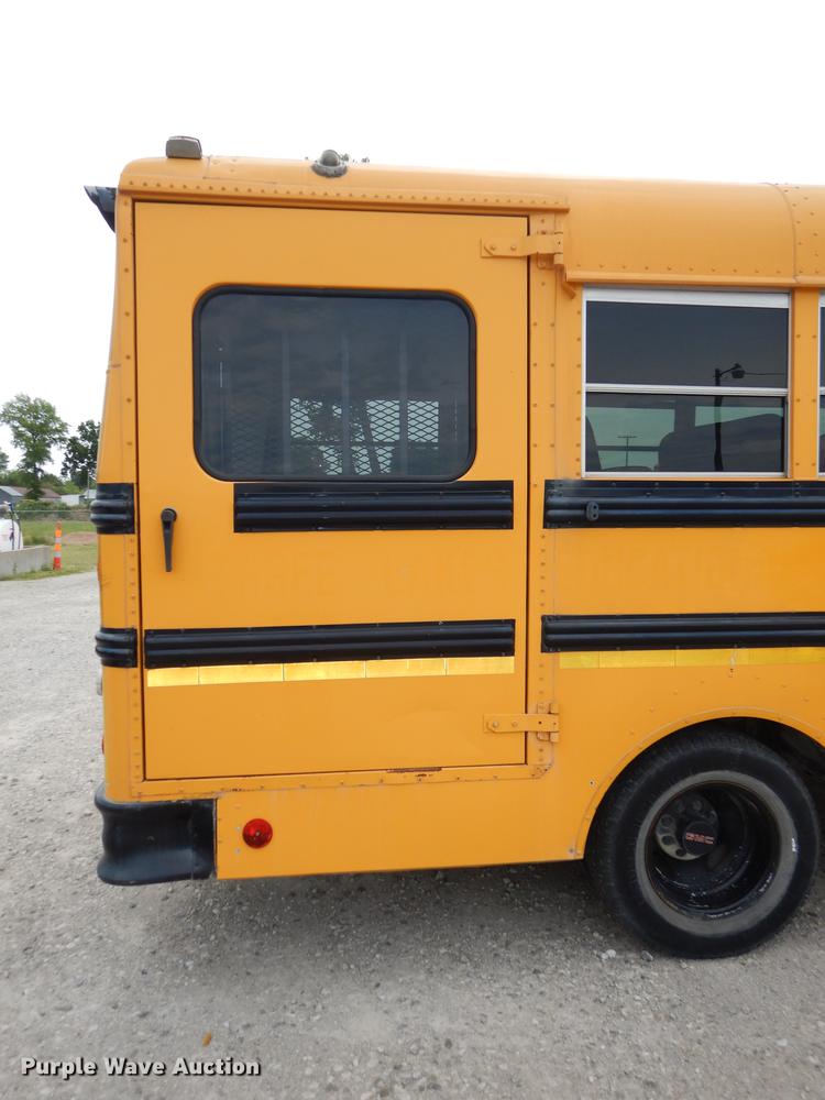image for item DE1786 2002 GMC Savana G3500 Cargo Thomas school bus