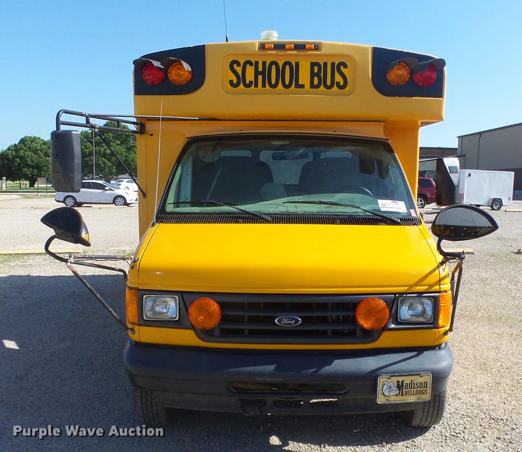 image for item DE7157 2006 Ford E450 school bus