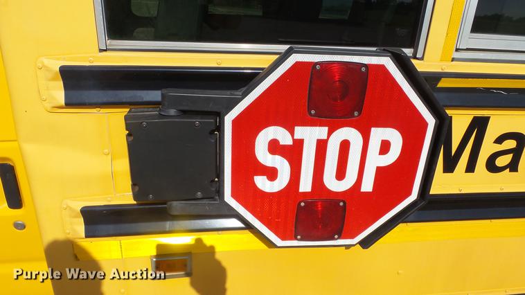 image for item DE7157 2006 Ford E450 school bus