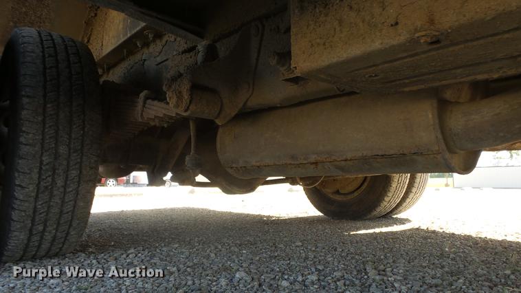 image for item DE7157 2006 Ford E450 school bus