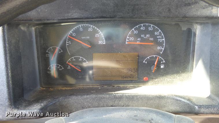 image for item DE7158 2008 Blue Bird Vision school bus