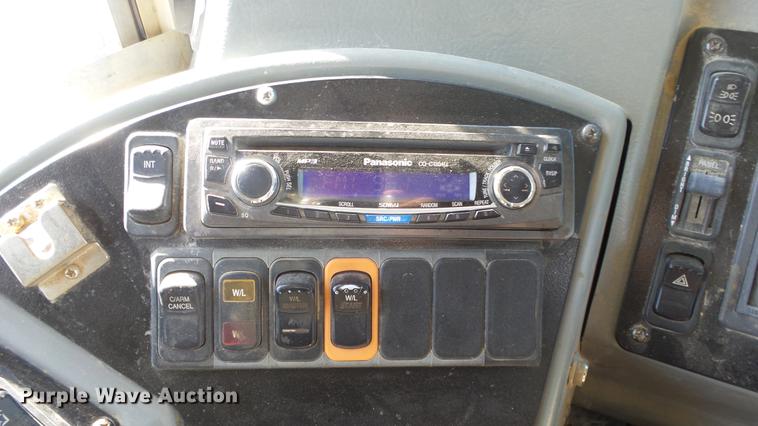 image for item DE7158 2008 Blue Bird Vision school bus