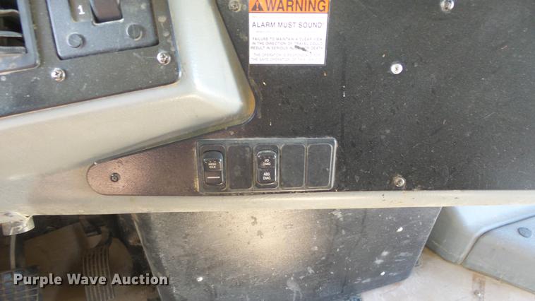 image for item DE7158 2008 Blue Bird Vision school bus