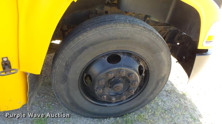 image for item DE7158 2008 Blue Bird Vision school bus