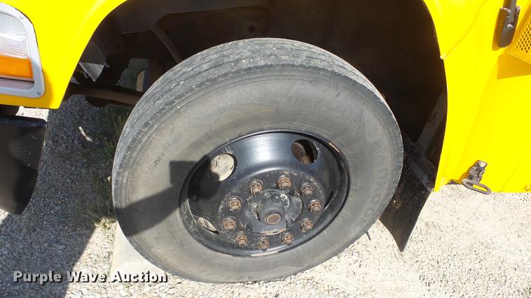 image for item DE7158 2008 Blue Bird Vision school bus