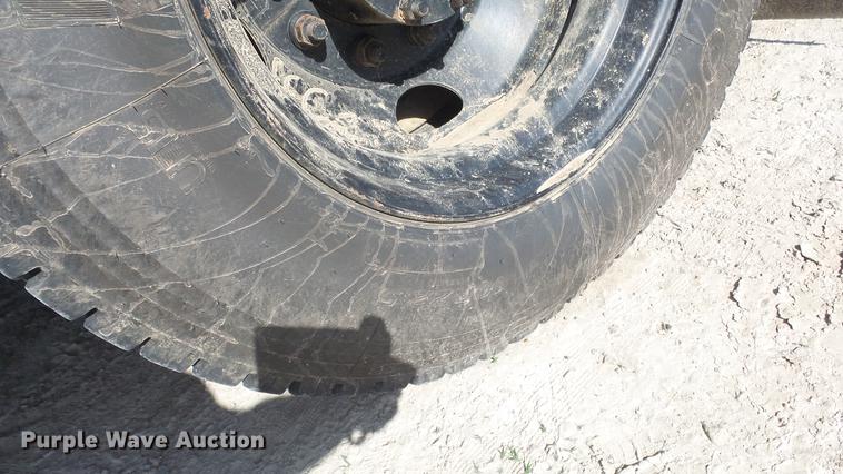 image for item DE7158 2008 Blue Bird Vision school bus