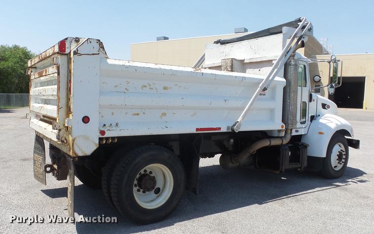 image for item DE7159 2008 Peterbilt 335 dump truck