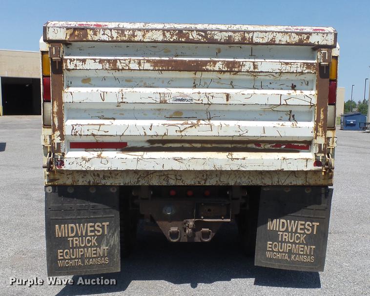 image for item DE7159 2008 Peterbilt 335 dump truck