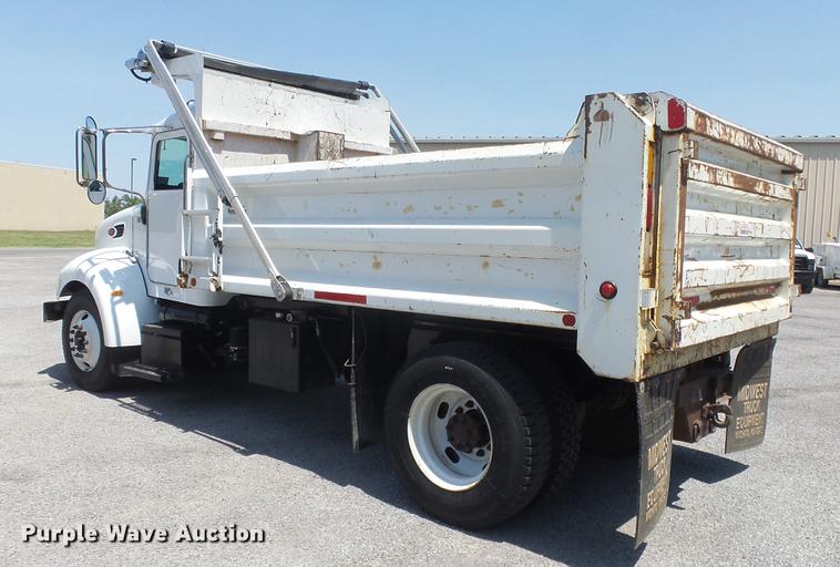 image for item DE7159 2008 Peterbilt 335 dump truck