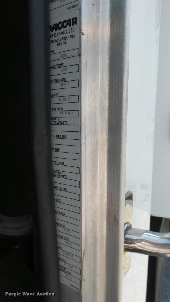 image for item DE7159 2008 Peterbilt 335 dump truck