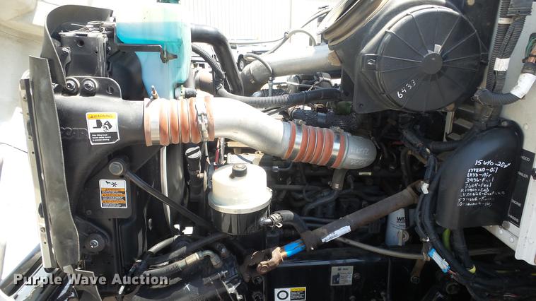 image for item DE7159 2008 Peterbilt 335 dump truck