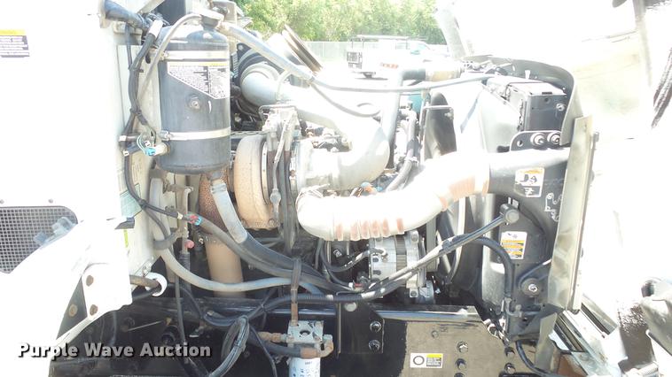 image for item DE7159 2008 Peterbilt 335 dump truck