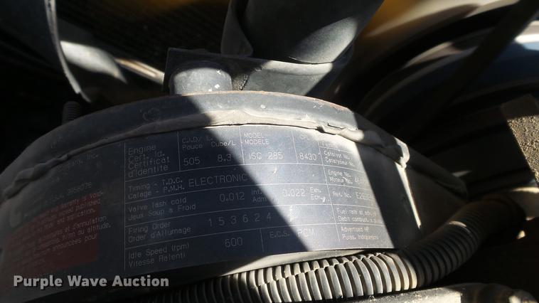 image for item DE7161 2005 Peterbilt 335 dump truck