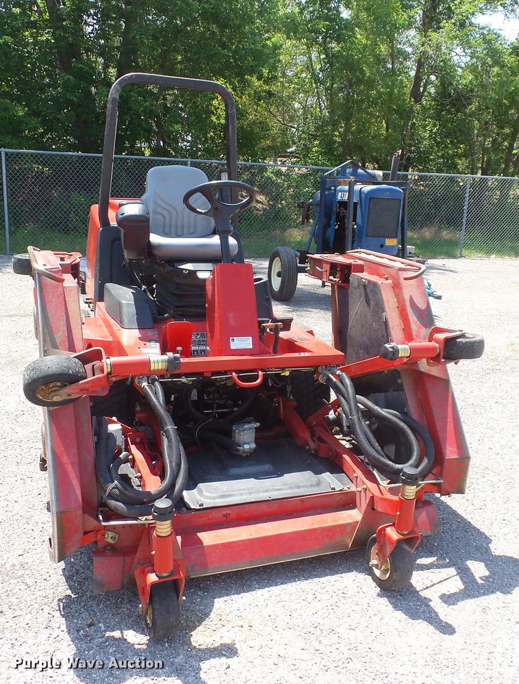 image for item DE7165 Toro Groundsmaster 4100D lawn mower
