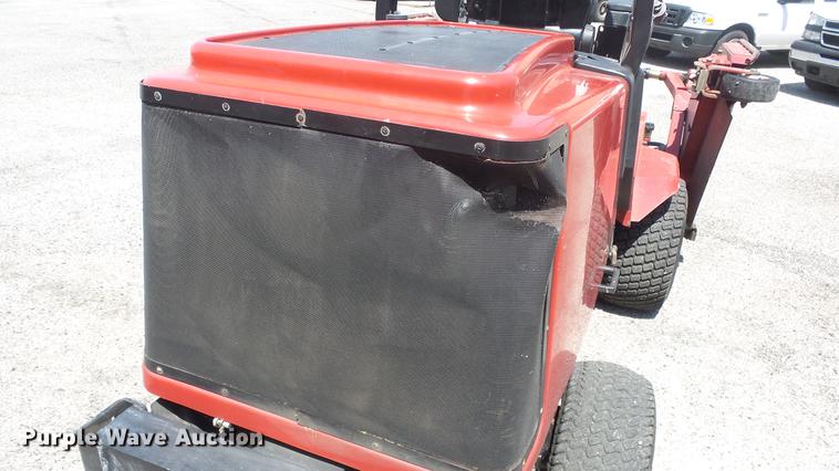 image for item DE7165 Toro Groundsmaster 4100D lawn mower