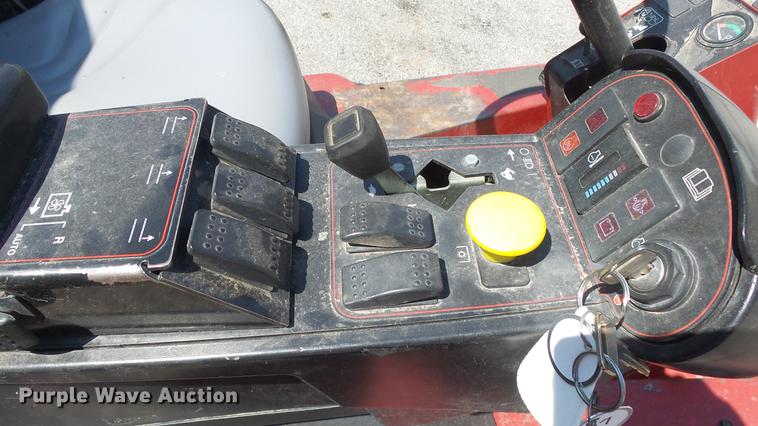 image for item DE7167 Toro Groundsmaster 4000D lawn mower