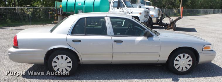 image for item DE7170 2006 Ford Crown Victoria Police Interceptor