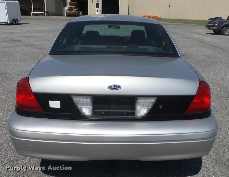 image for item DE7170 2006 Ford Crown Victoria Police Interceptor
