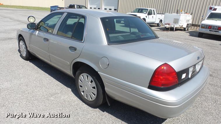 image for item DE7170 2006 Ford Crown Victoria Police Interceptor