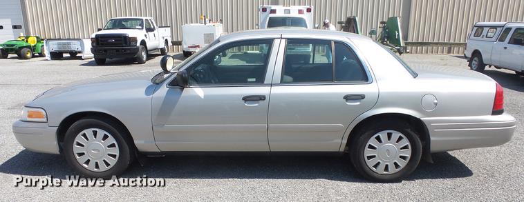 image for item DE7170 2006 Ford Crown Victoria Police Interceptor