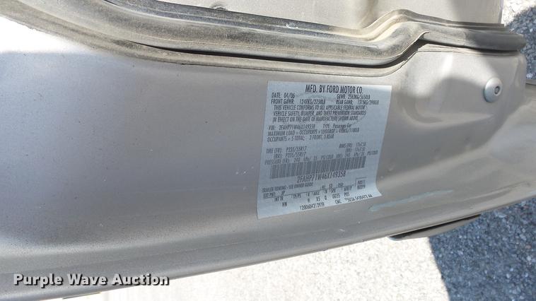 image for item DE7170 2006 Ford Crown Victoria Police Interceptor